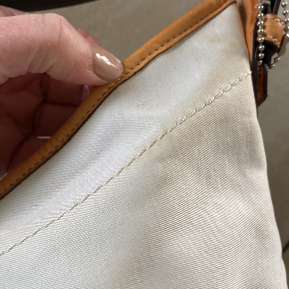 Coach Signature Soho Hobo - Picture 10 of 11